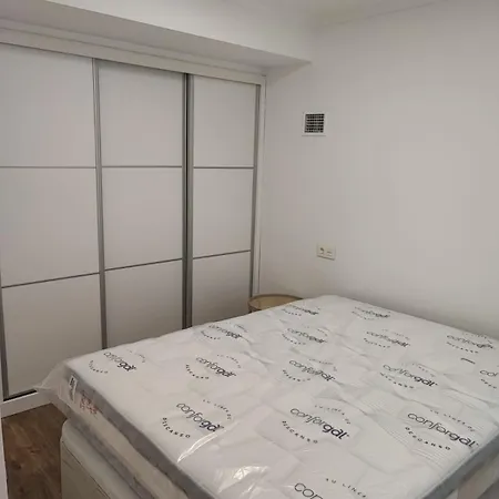 Floro Apartment *